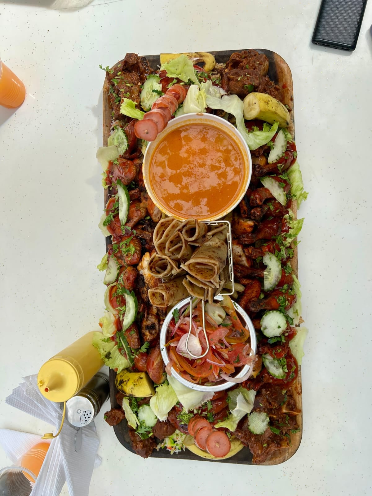 Mega sharing platter